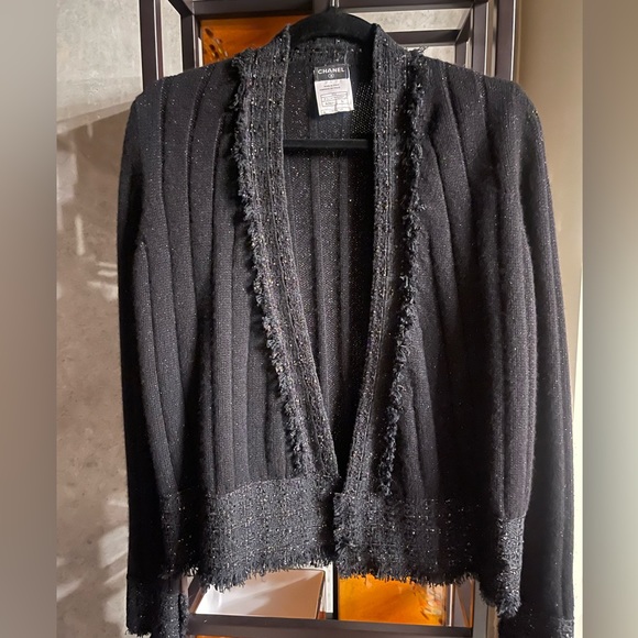 CHANEL Vintage  🌟 Cashmere blend 100% AUTHENTIC - Picture 1 of 16